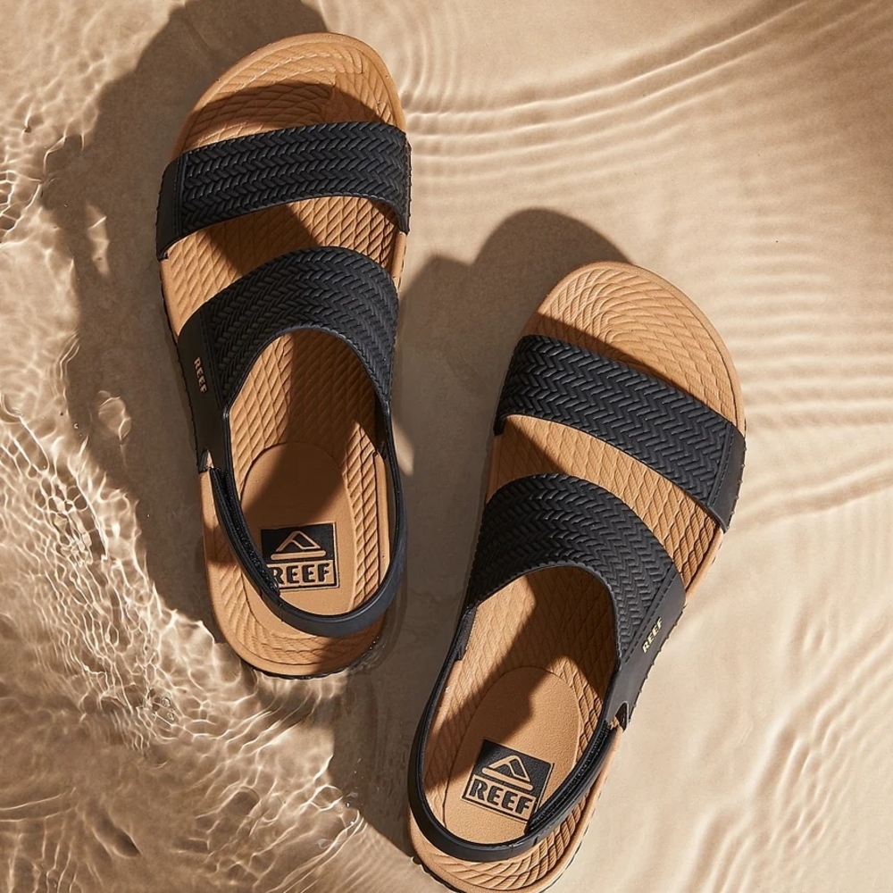 Reef Black and Tan Sandals Comfortable Casual Footwear